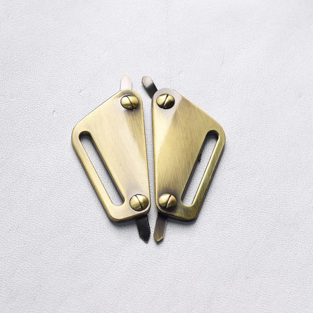 Monk, o clássico sapato de fivela