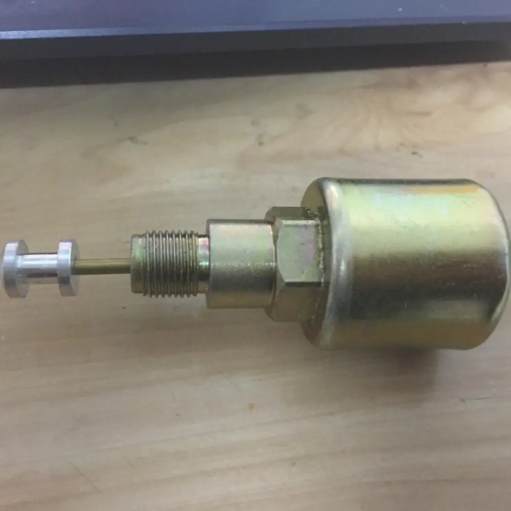 34 pict3 VW Carburetor Electric Idle Air Bypass Cut Off Valve 12v