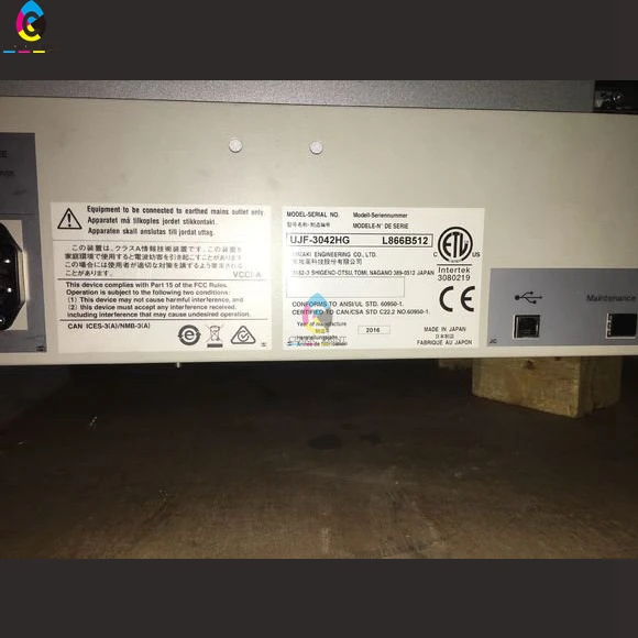 
 Используется высокая скорость MIMAKI UCJV300-75 UV LED печати и резки принтер со светодиодными УФ изгибаемыми чернилами  