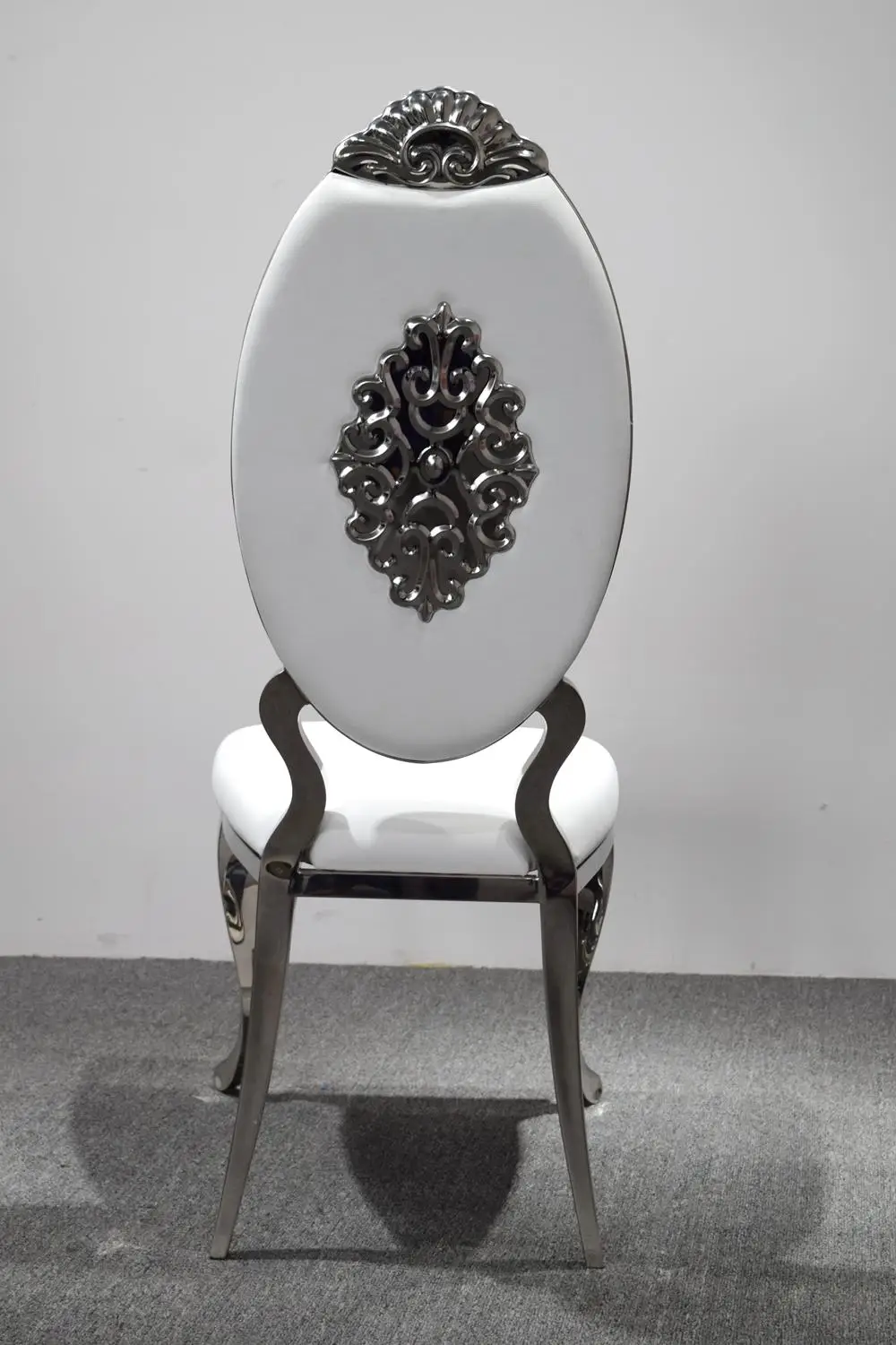 Бархатный обеденный стул в европейском стиле