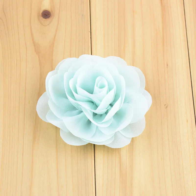 Зажим для волос из ткани ручной работы с цветами и красной розой