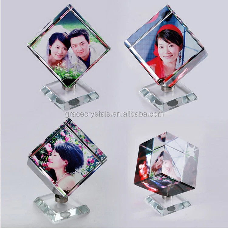 Desk Top Decoration Color Printed Rotating Crystal Cube Photo Frame