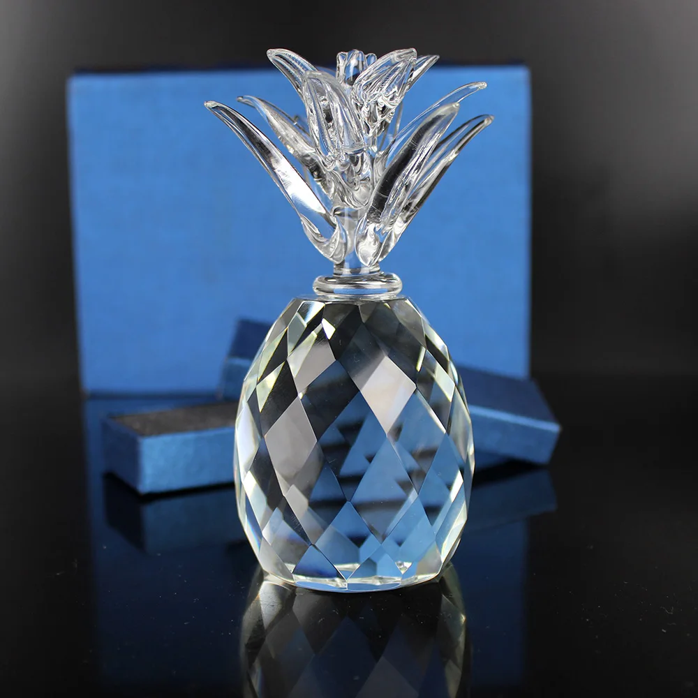 Clear Fengshui Machine Cut Crystal Fruits Pineapple Home Decoration