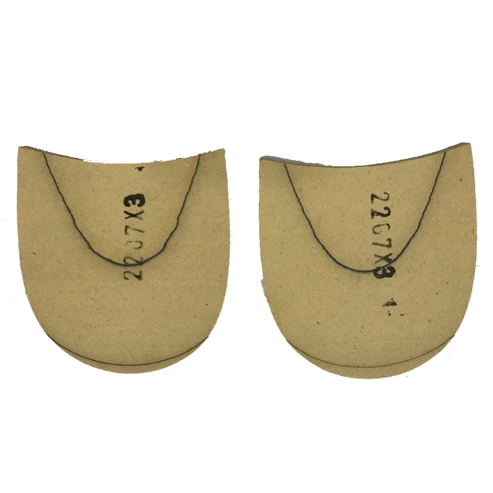 
 Материал высокой плотности для ремонта мужской обуви на деревянном каблуке  