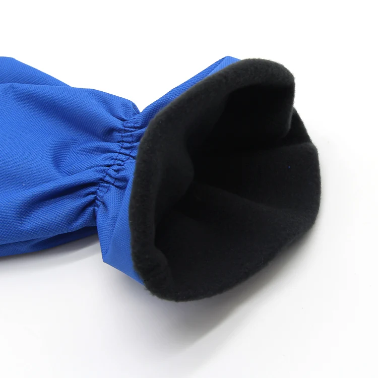 Рекламная пластиковая варежка для скребка льда