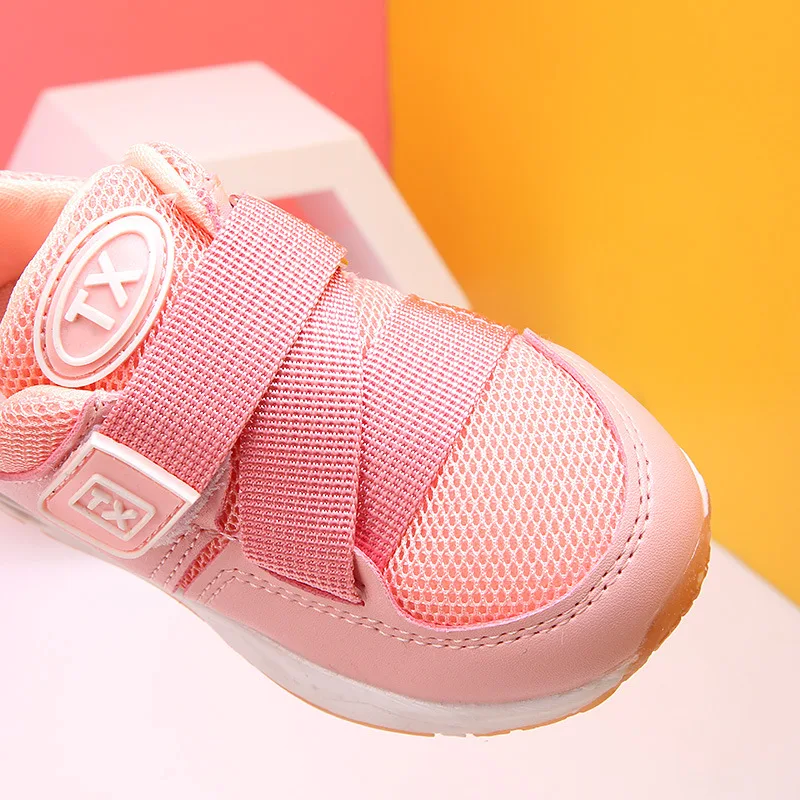 
 Дышащая сетчатая детская спортивная обувь  