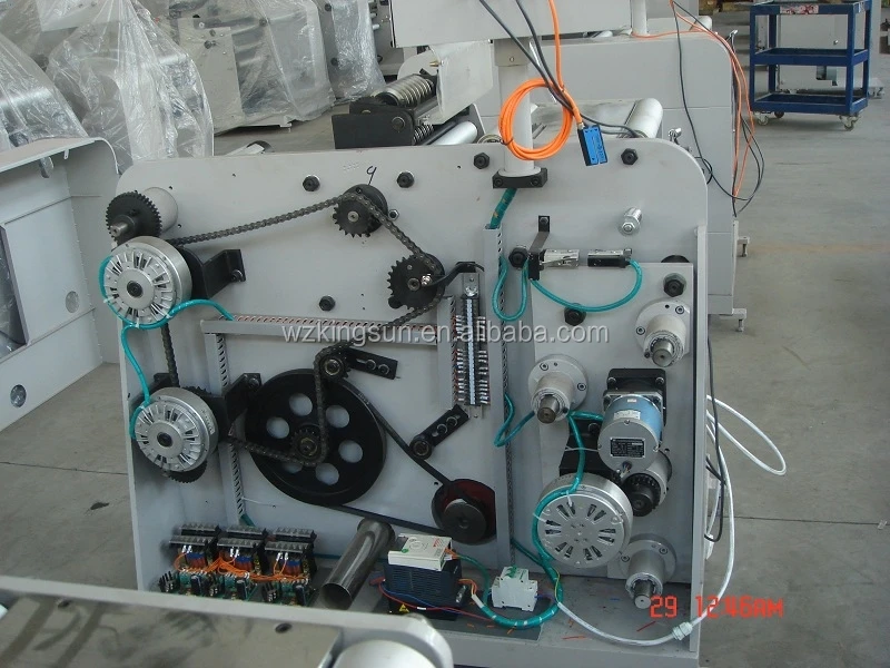 
Автоматическая самоклеящаяся машина для продольной резки этикеток серии DK 