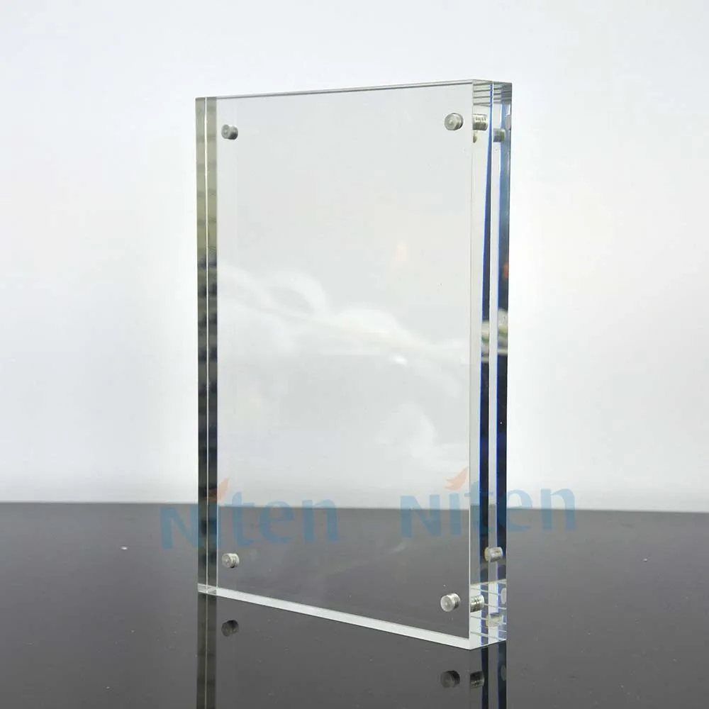 Акриловая магнитная фоторамка из