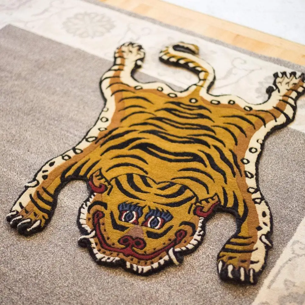 Luxury Tiger Shaped Handtufted Rug All Cut Rug Tibetan Tiger 