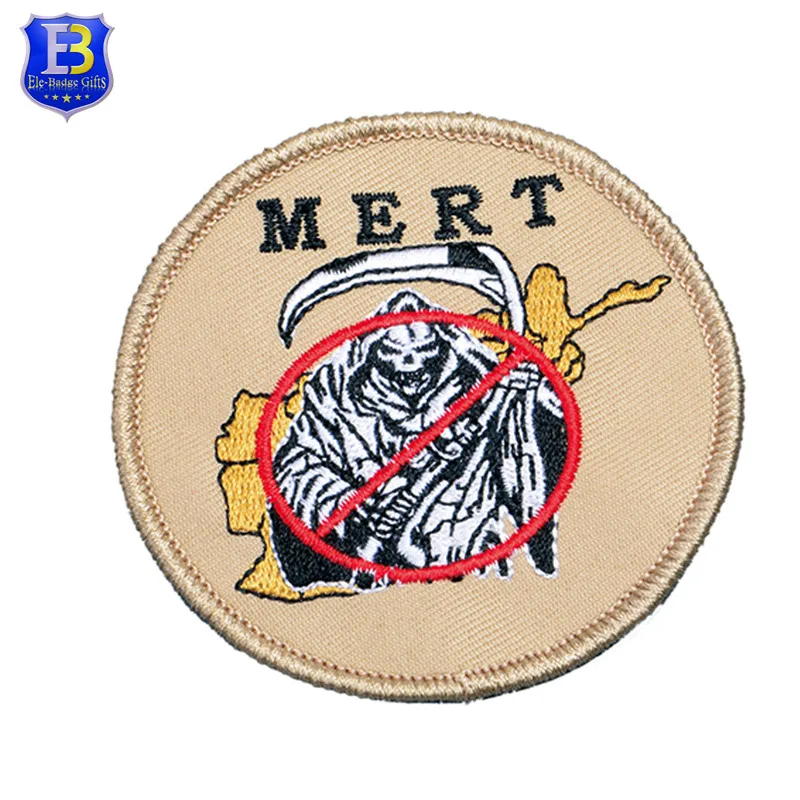 Заводская цена индивидуальные вышитые нашивки логотип одежды брендовая этикетка