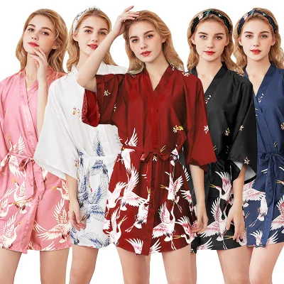 Aiboria Kimono Mujer Satén Albornoz Pajames Corta Bata Albornoz Floral para Novia Damas de Honor Ropa de Noche