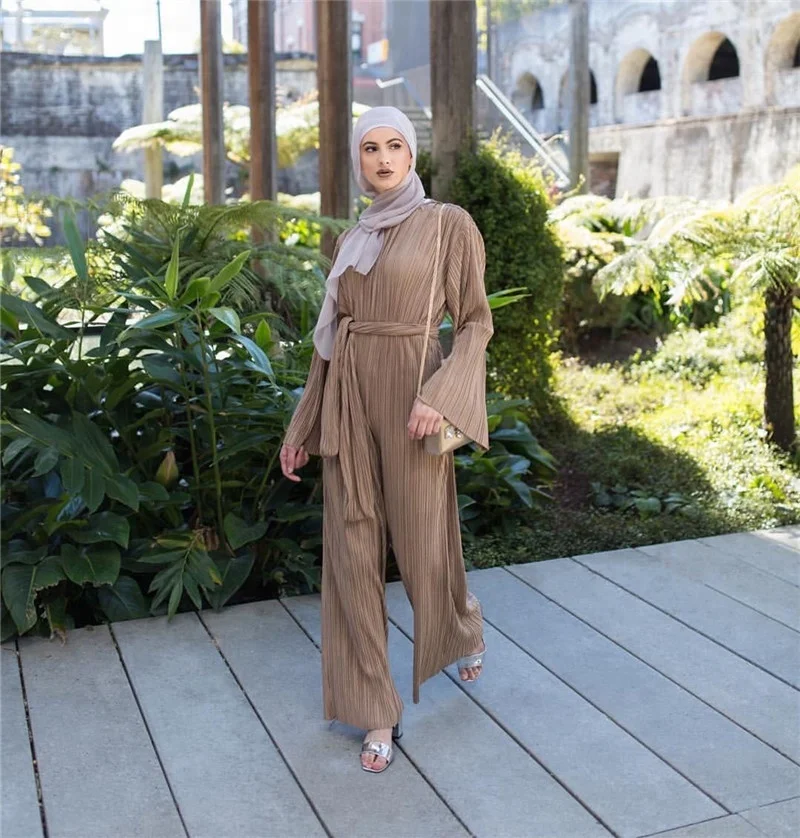 Jumpsuit hotsell hijab style