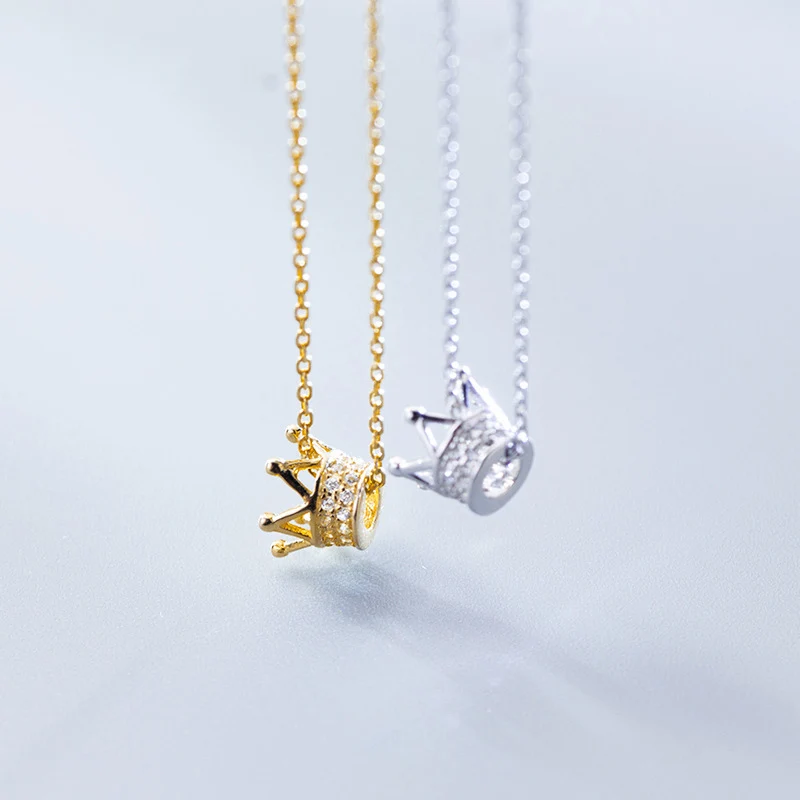 Delicate Fashion Gold Queen Crown 