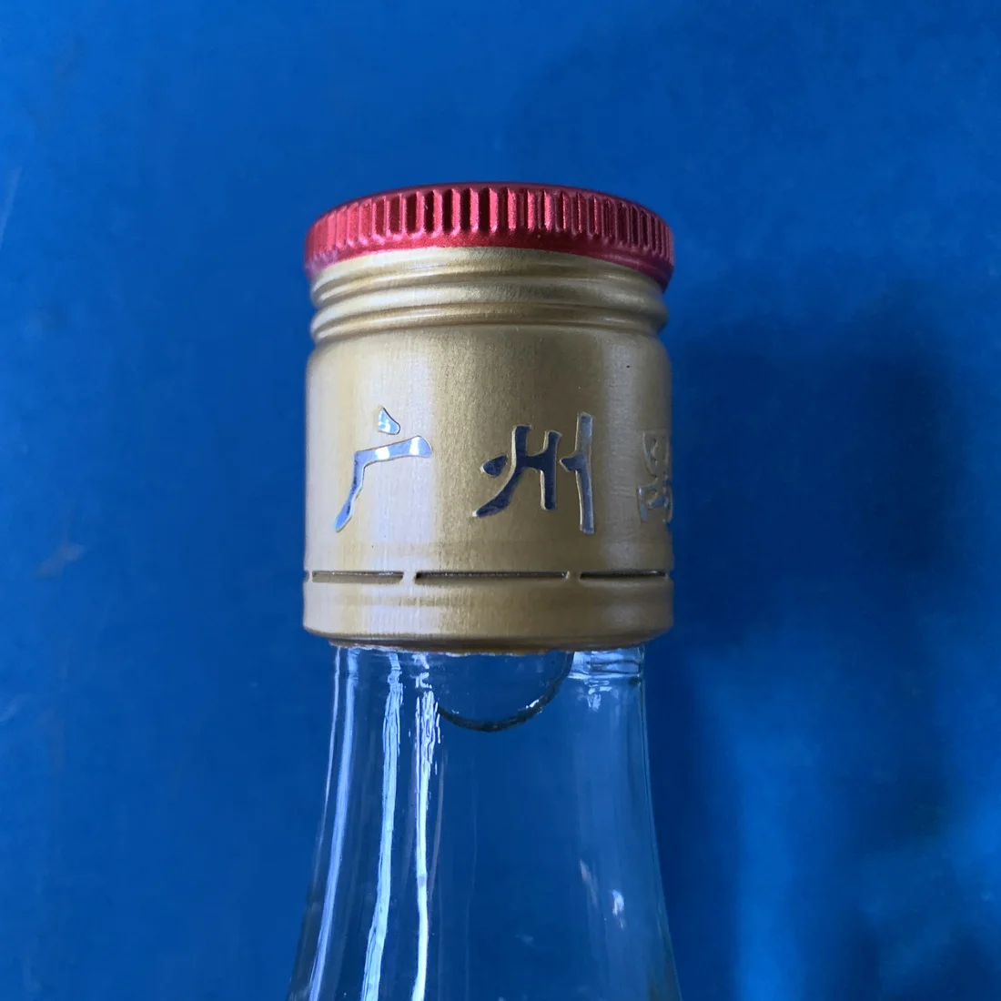 Полуавтоматическая машина для укупорки алюминиевых колпачков ручная оливкового