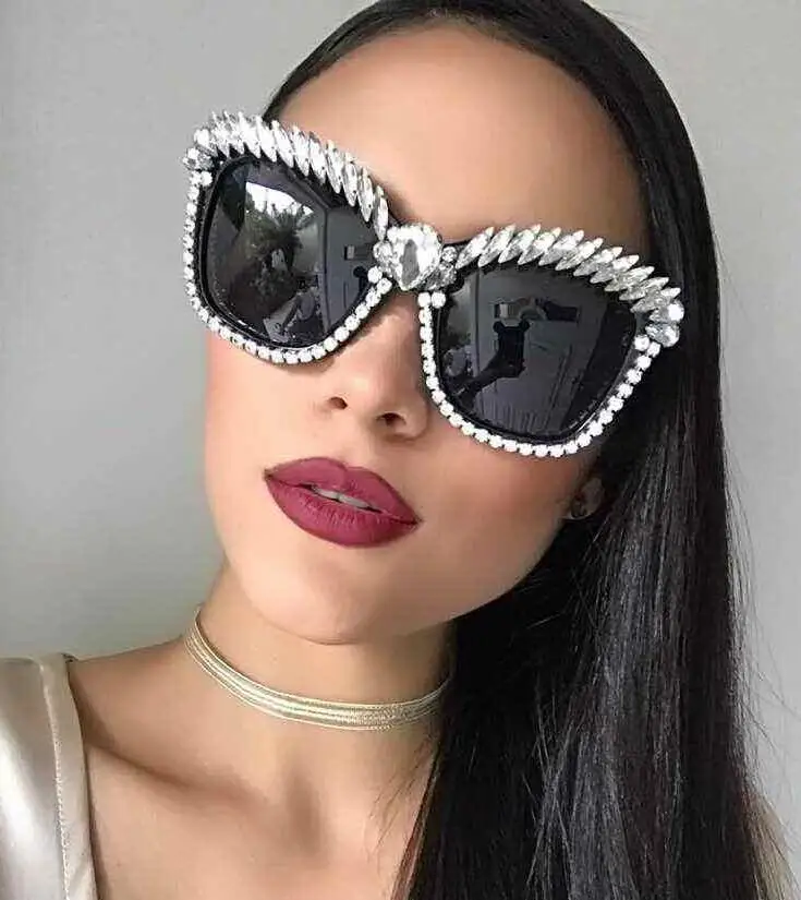 Vintage Retro Cat Eye Sunglasses For Women Black Rhinestone Small Designer Shades Glasses