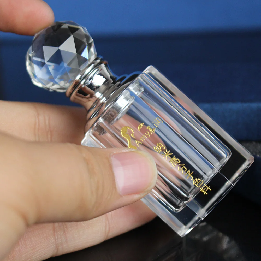 Beautiful Simple Men Design Glass Refillable Empty Perfume Bottle with  Company Logo