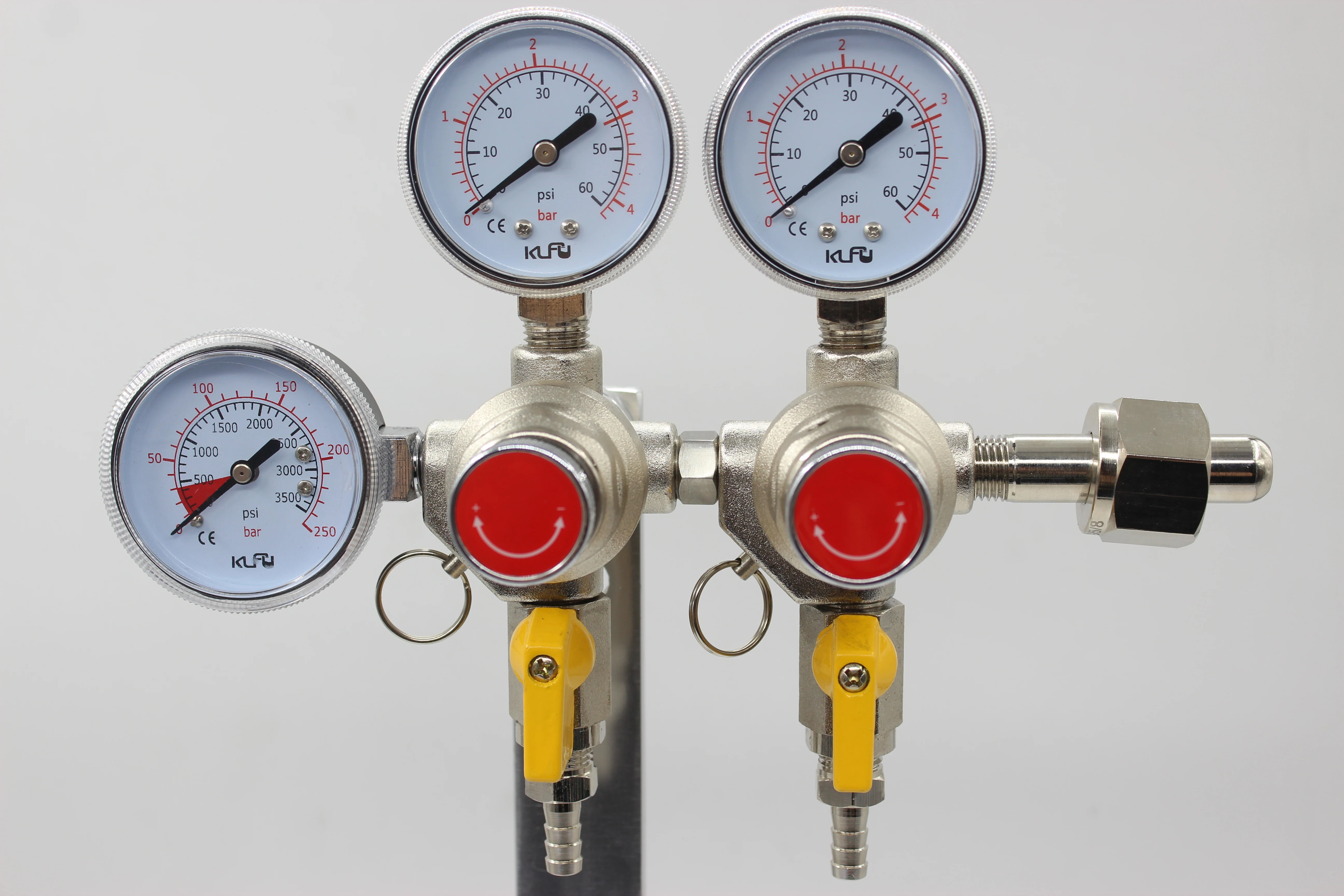 Single-stage Pressure CO2 Draft Beer Regulator CGA-320 Double Body 3 Gauge Pressure Adjustable And Stable details