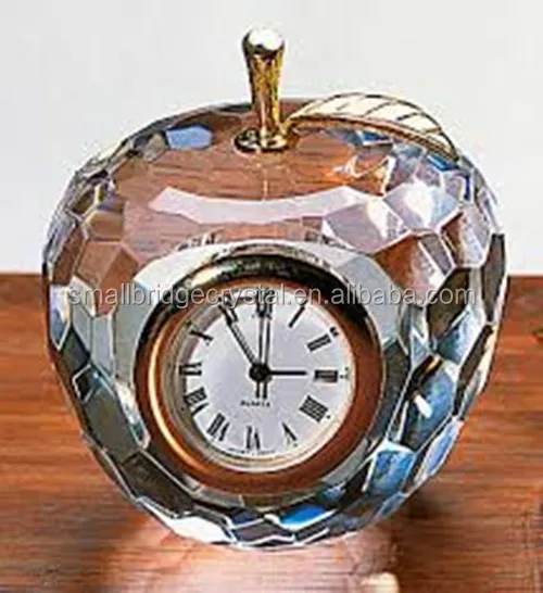 New Design Faceted Crystal Apple 3d laser crystal engraving crystal clock on table