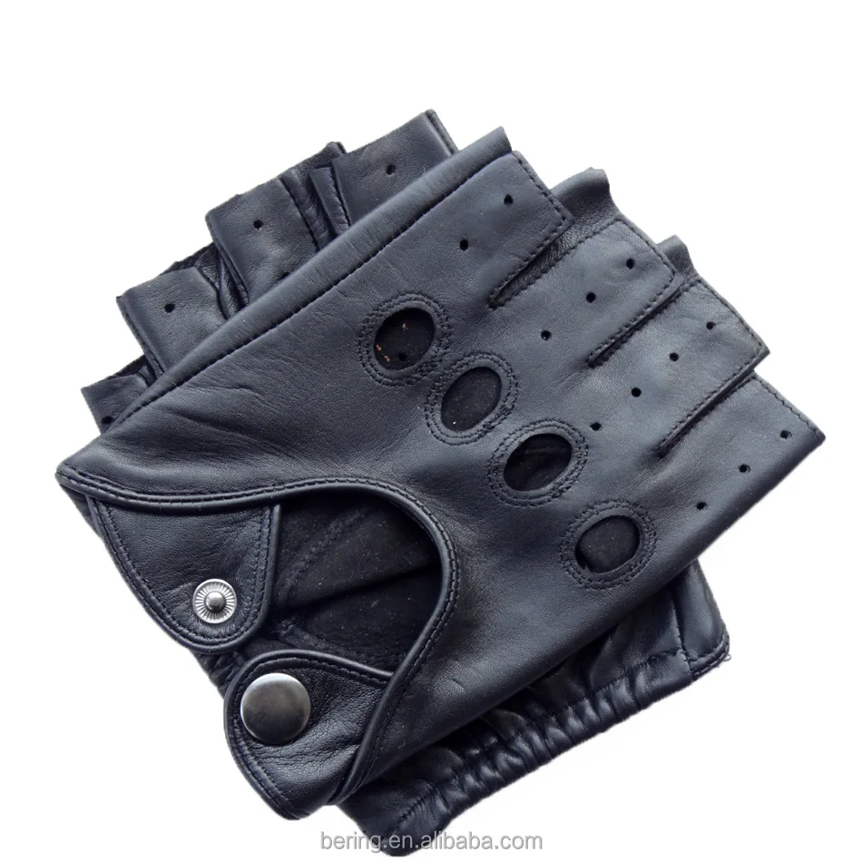 Водительские перчатки мужские. Перчатки "без кожи" (11612). Кожаные перчатки для вождения. Перчатки кожаные с дырочками. Перчатки без пальцев кожаные автомобильные.
