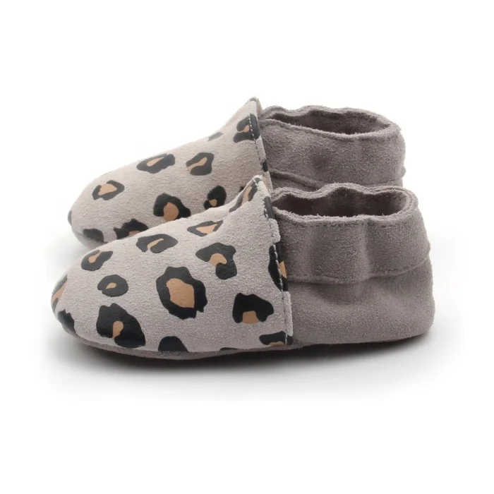 Модные стильные кожаные туфли с леопардовым принтом для девочек и мальчиков