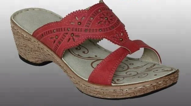 Desma Type Shoe Injection Machine Pu DIP Sandal Making Production Line