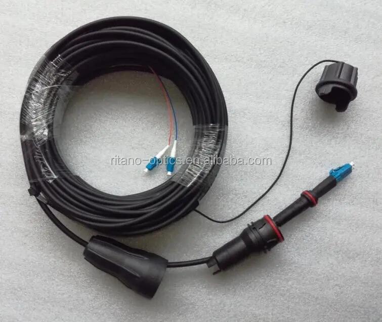Hermaphroditic Expanded Beam Connector HEBC for Marine Atmosphere