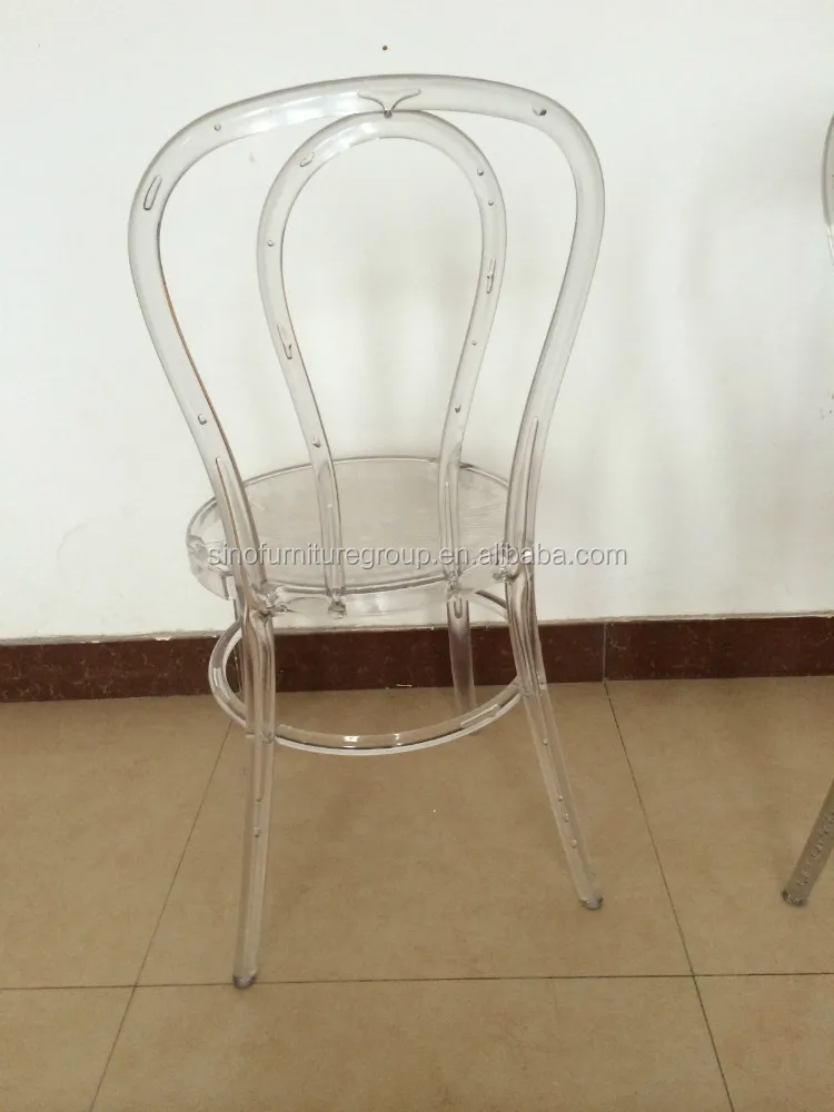 
 Новая модель стула из прозрачной смолы thonet  