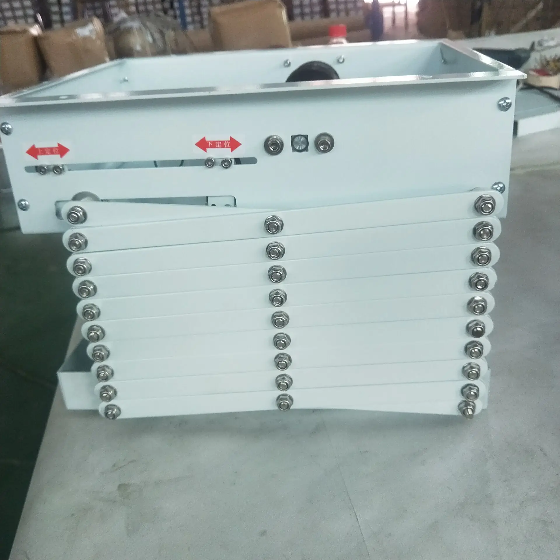 Versatile Electric Motorized Projector Lift 1M Innovative Digital Presentation Equipment Accessories for Easy Installation