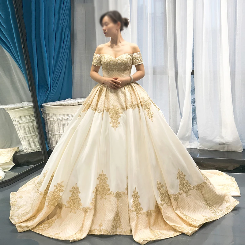 Luxury / Gorgeous Gold Wedding Dresses 2019 Ball Gown Off-The-Shoulder  Beading Tassel Lace Flower Sequins Short Sleeve Backless Royal Train