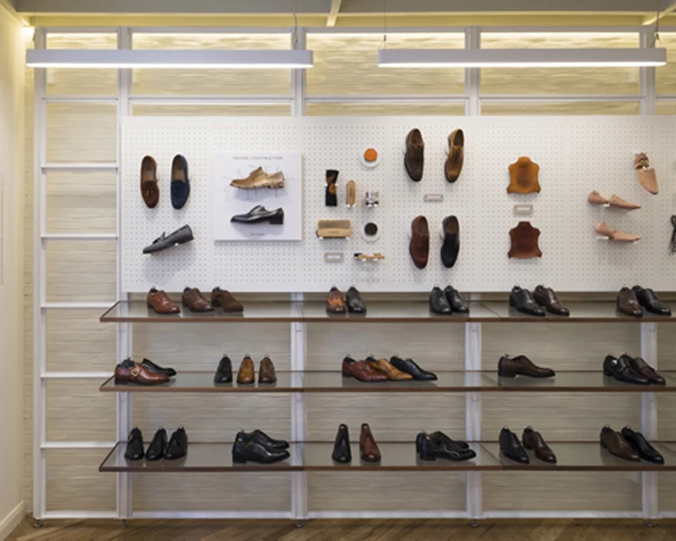 Women's Shoe-Shelf Dream at Express – Fixtures Close Up