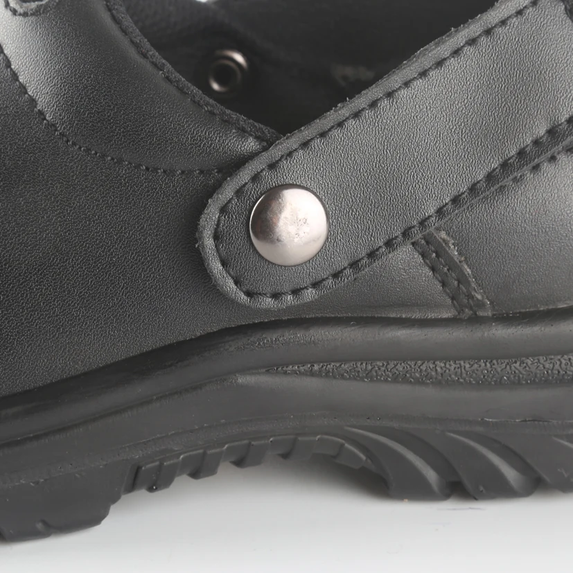 Anti Slip Oil Resistant Breathable Working Safety Chef Shoes Clean Clogs Steel Toe slippers Summer Safety Shoes Kitchen Shoes