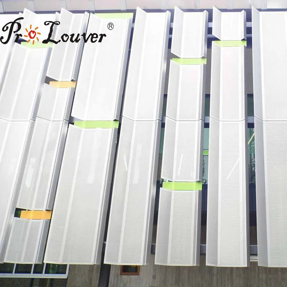 Aluminum decorative facade panel