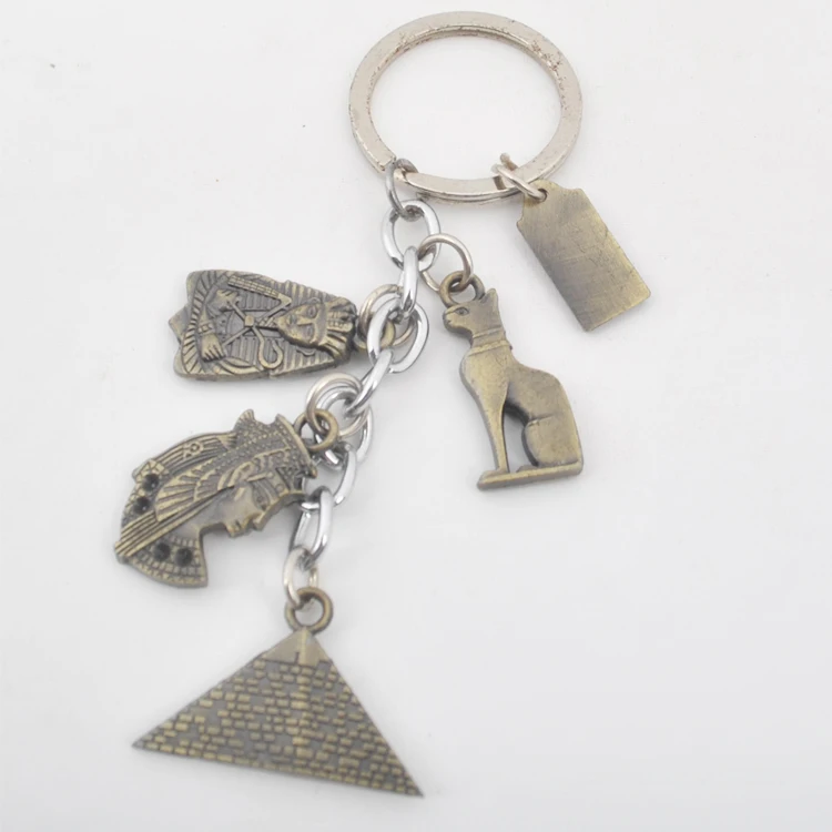 Egyptian Pyramid Keychians Vintage Egyptian Souvenir Keyrings Egyptian Pyramid Key rings Lucite Embedded Egyptian Keychains