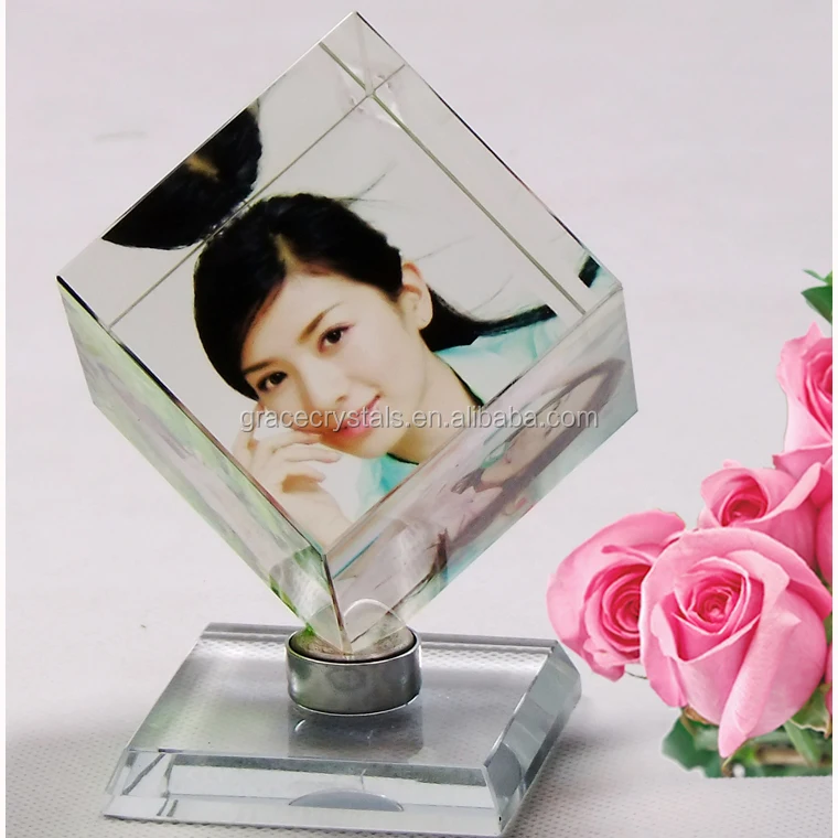 Desk Top Decoration Color Printed Rotating Crystal Cube Photo Frame