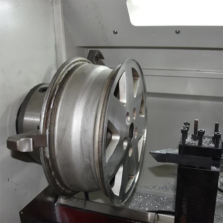 Alloy Wheel Repair CNC Lathe Machine Price in India CK6160W