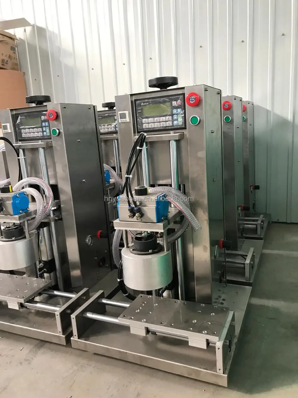 
 Профессиональный производитель со стеклянным кувшином/бутылка откручивающаяся крышка вакуумной укупорки машина для продажи  