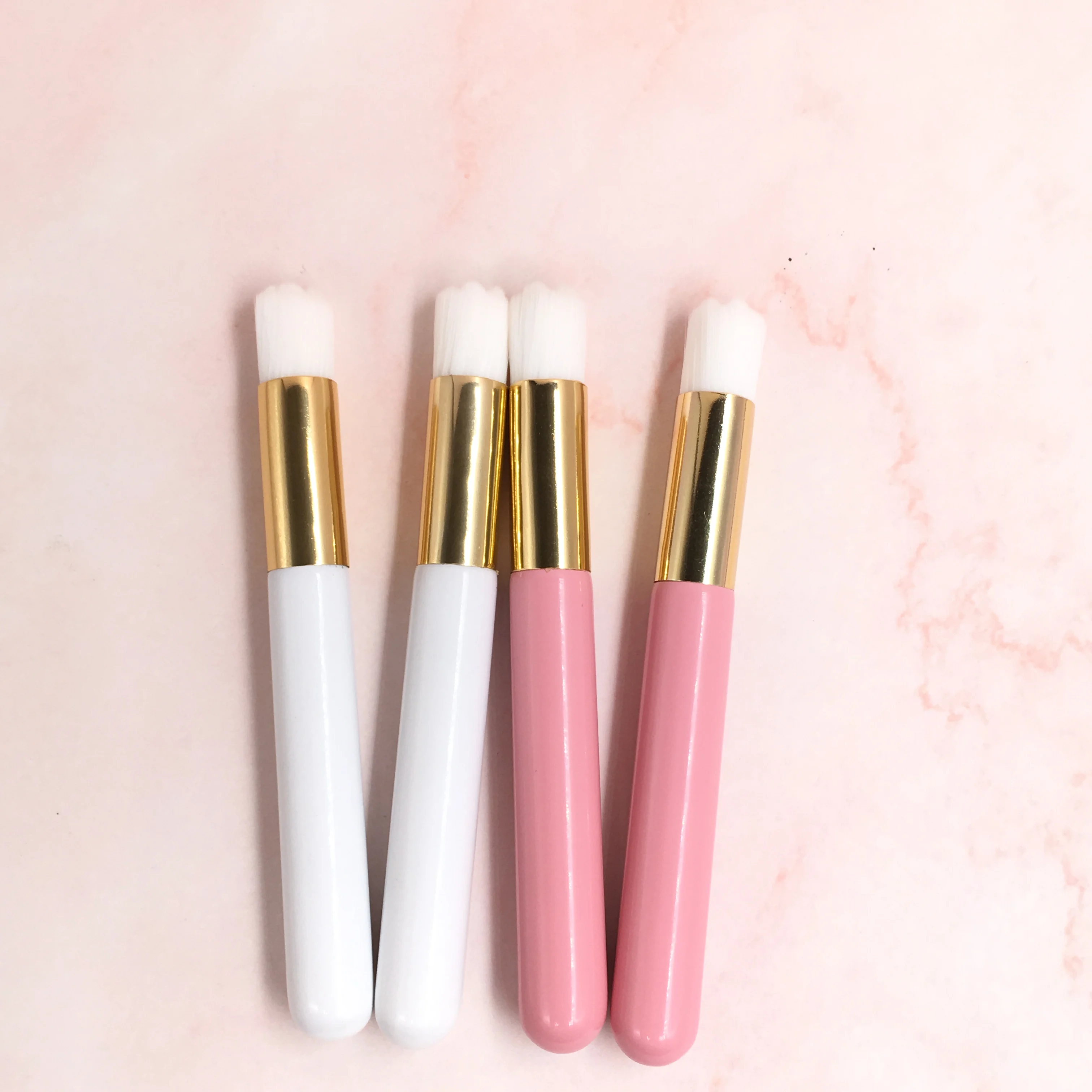 
 Чистящие щетки  