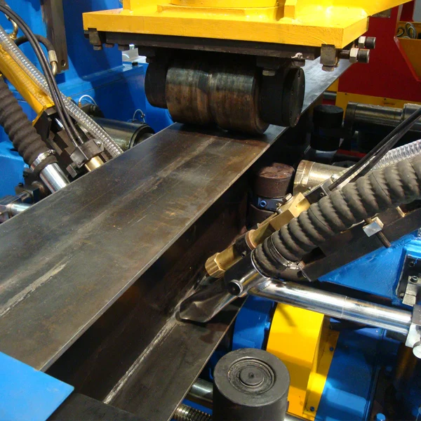 
 Многофункциональная стальная сварочная машина H Beam T Beam  