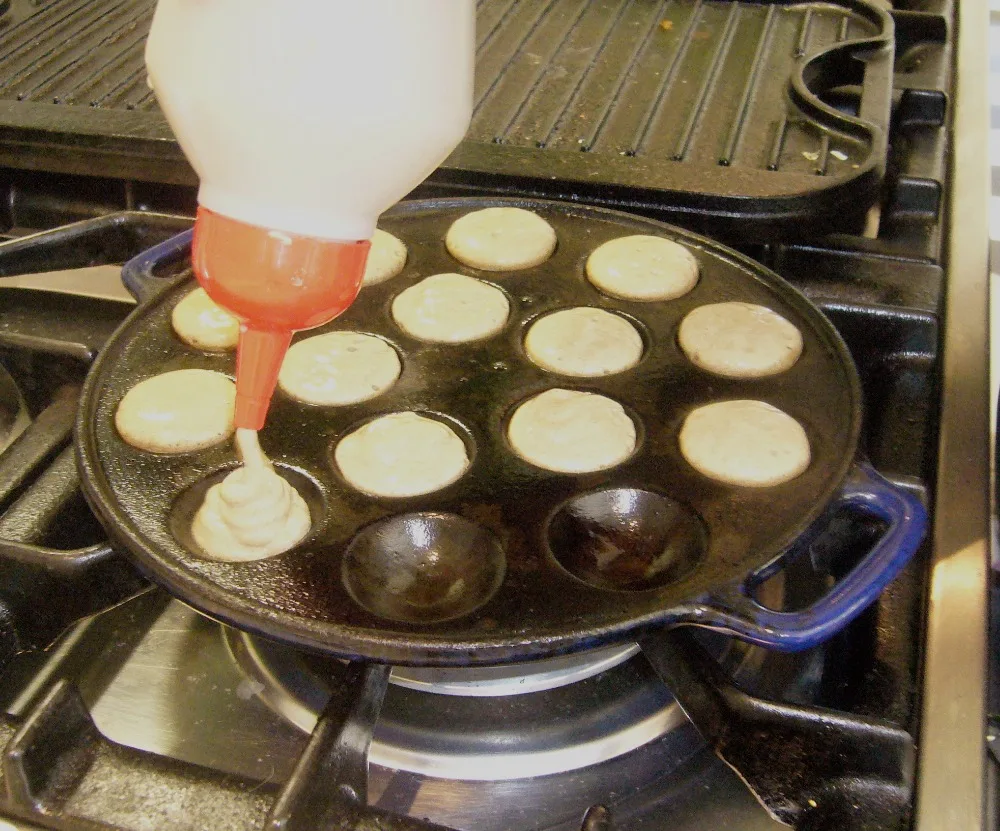 non-stick coating 15 cup mini pancake