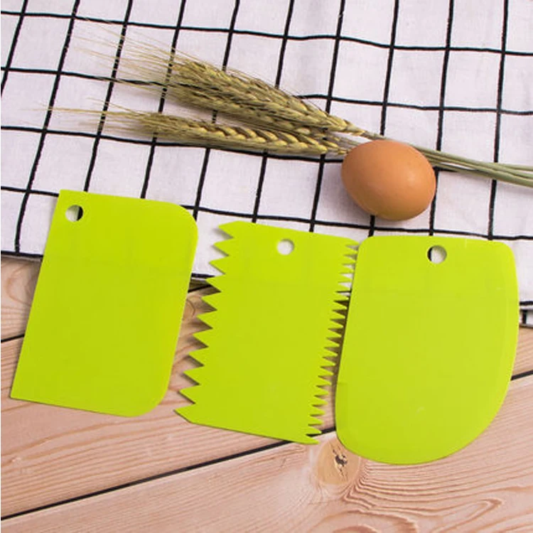 3 Pcs Plastic Dough Icing Fondant Scraper Cake Plain Smooth Jagged Edge Spatula