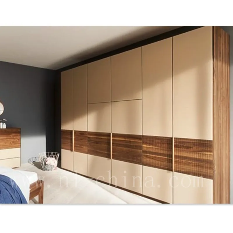 Best Price Custom Made Fitted High Gloss Sliding Door Wardrobe