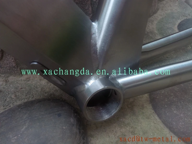 Special Design Titanium 700C TT Bicycle Frames Road Bikes with Premium Features