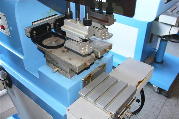 Factory Price Tempo Cliche Pad Printing Machine with Silicone Rubber Semi Auto Pad Printing Machine for Mouse