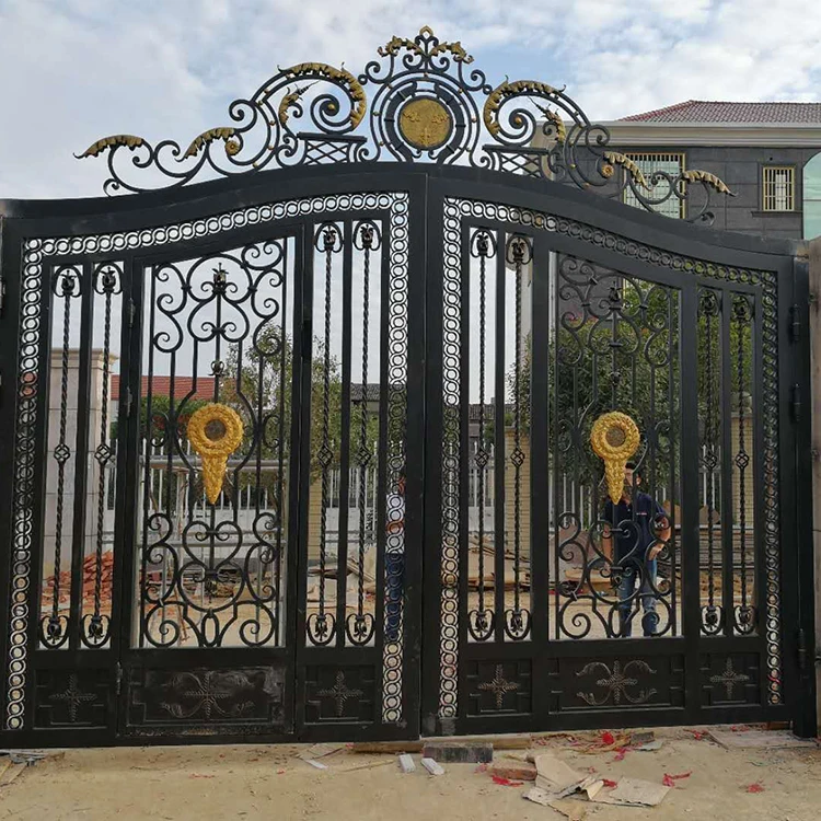 Customized Arch Swing-Open Style Wood Frame Wrought Iron Main Gate Designs Hot Dip Galvanized Zinc Nature Fence Trellis Metal