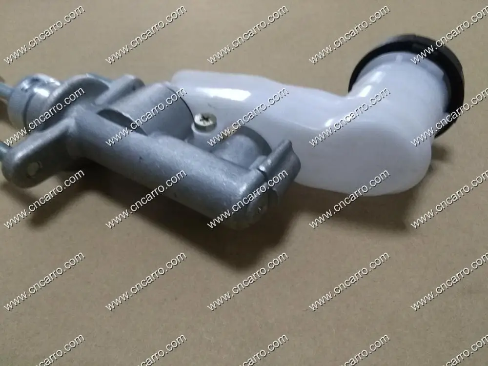 CNCARRO Clutch Master Cylinder - OE: 8-97944-509-1/8-97943-432-0