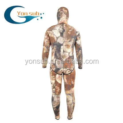 Неопреновый костюм из двух частей для подводной охоты