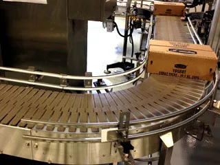 Plastic Slat Chain Conveyor and Chain Conveyor System