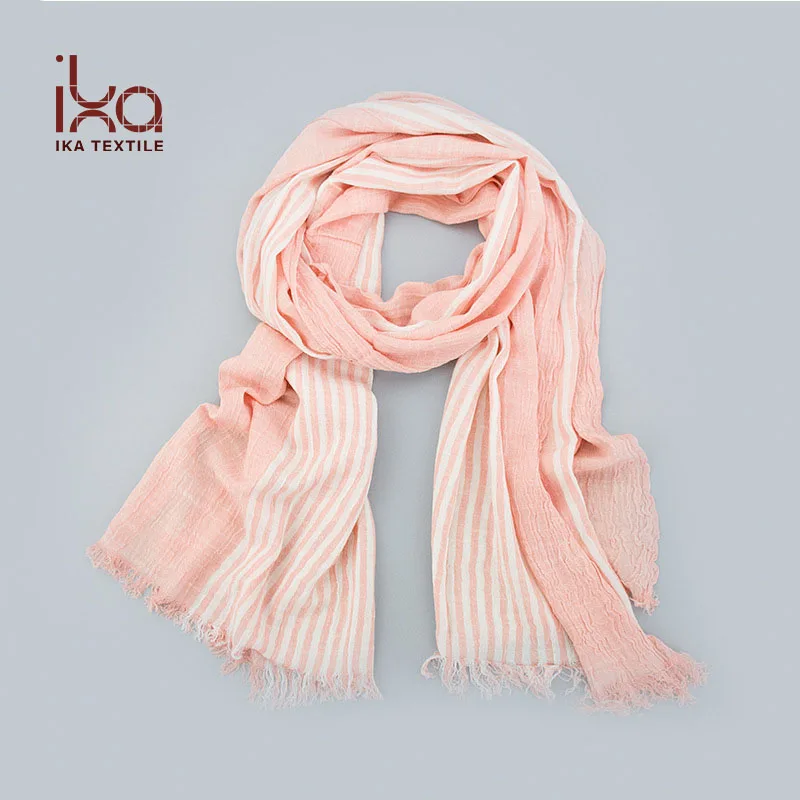 Оптовая продажа человек пользовательские полосатый пряжи на основе красителя тканый хлопок вискоза хиджаб шарф в полоску
