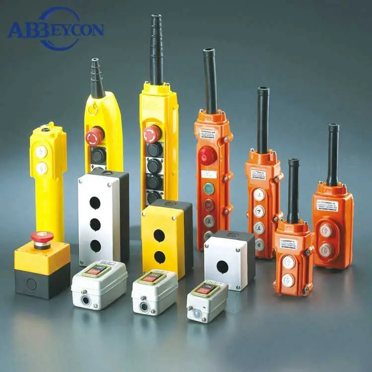 Small Size Plastic Flashlight Switch Push Button Mini Switch on off Flashlight Push Button Switch