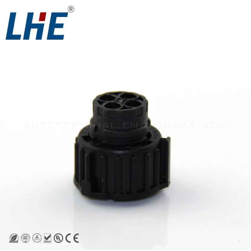 AMP 965570 7 Pin Waterproof Connector with  c ap